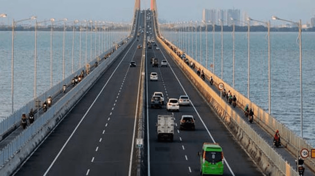 Jembatan Suramadu.jpg